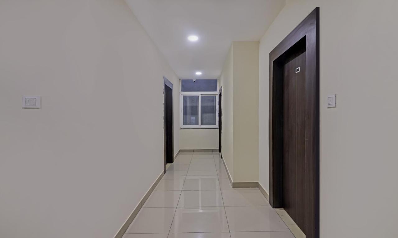 Treebo Trip Airport Pride Inn Hyderabad Exterior foto