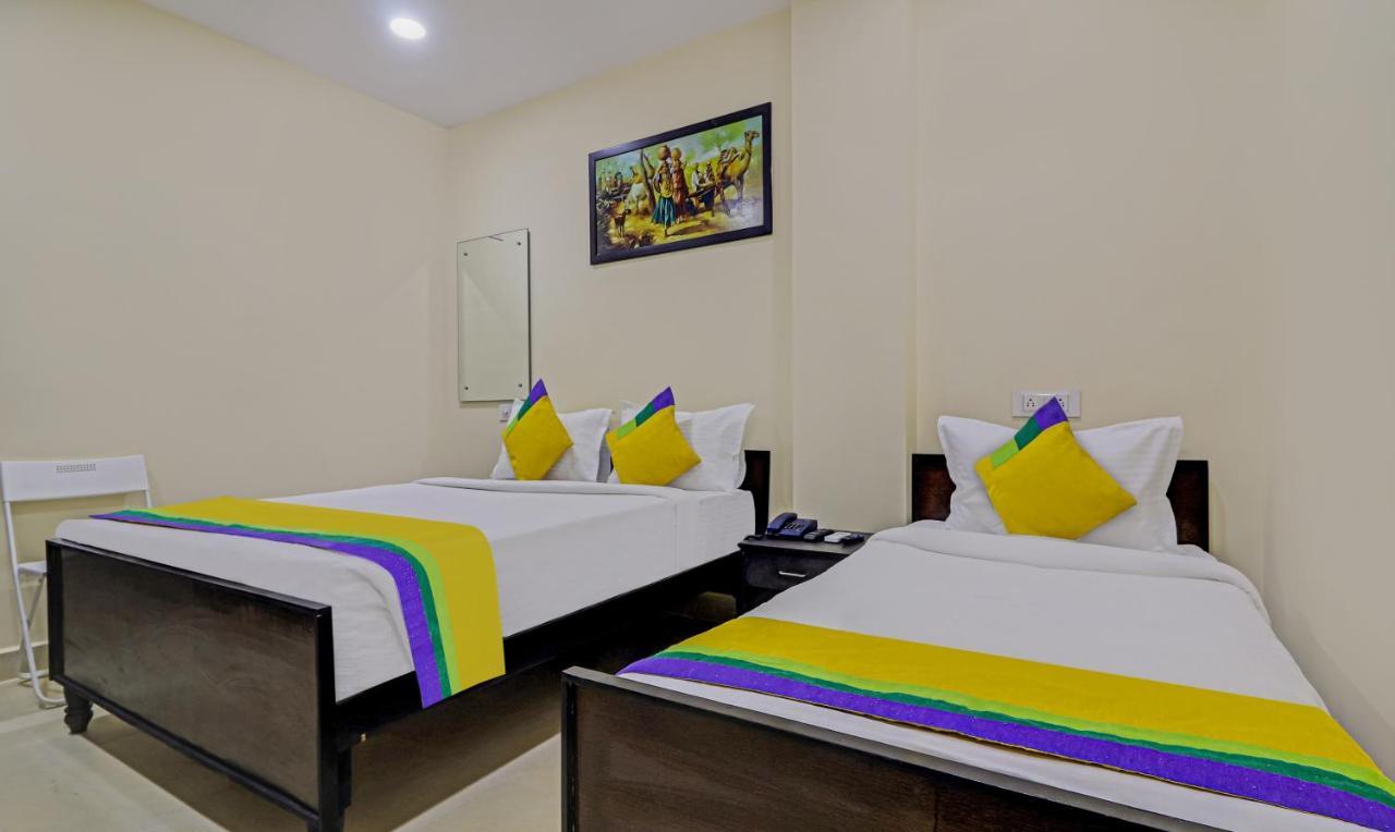 Treebo Trip Airport Pride Inn Hyderabad Exterior foto